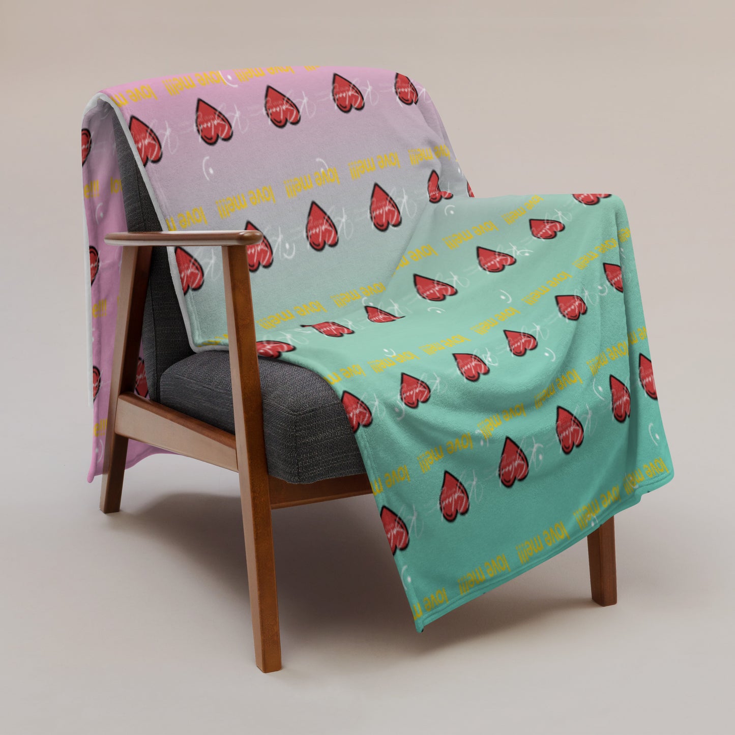 "Love me" Throw Blanket