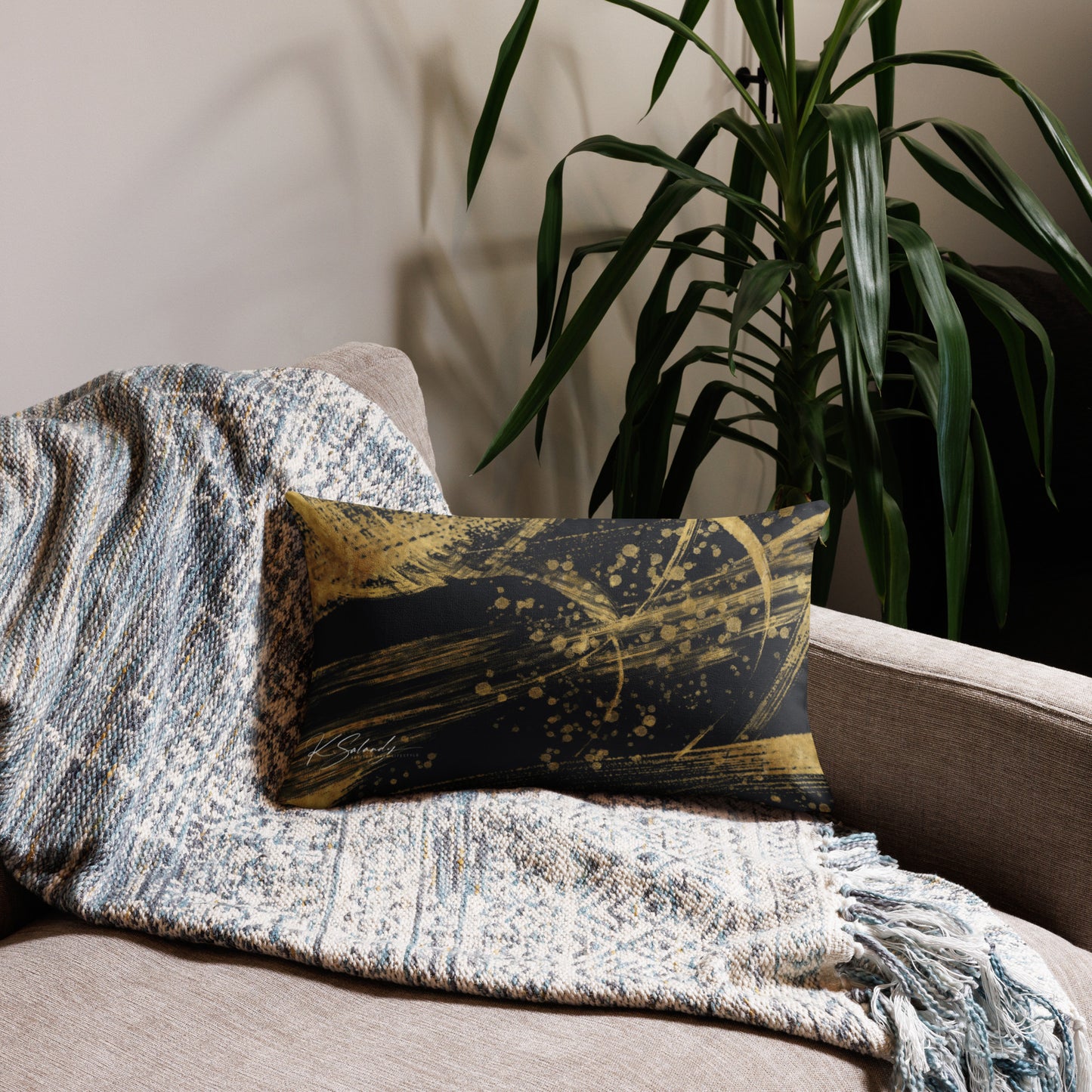 Premium Pillow Black & brown